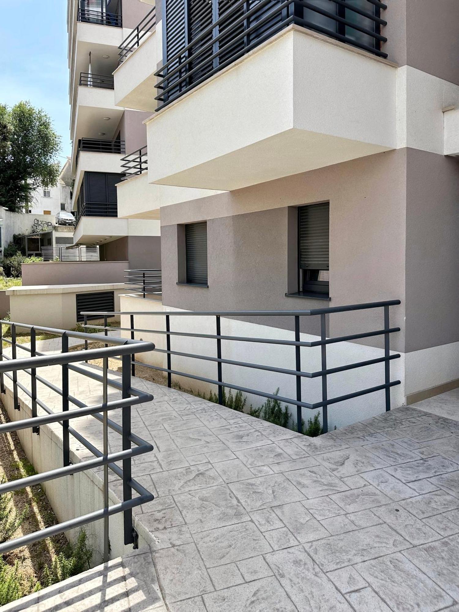 S'akvarel 4 - Private Garage Apartament